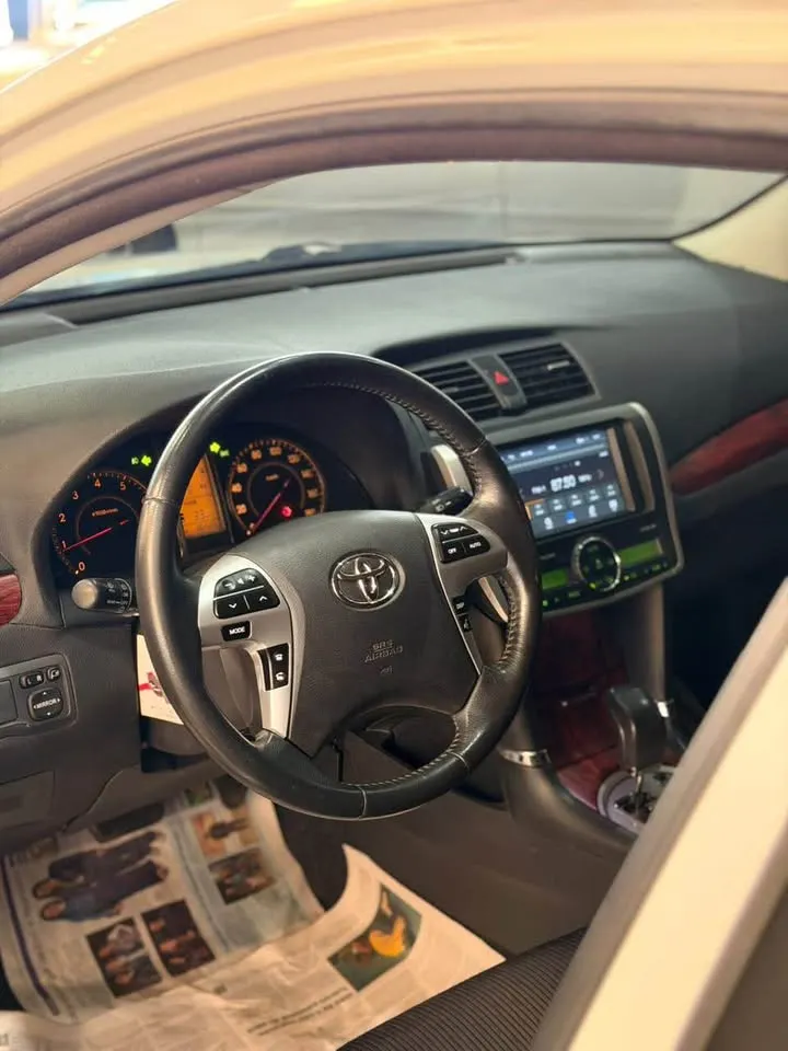 Toyota Allion 2012