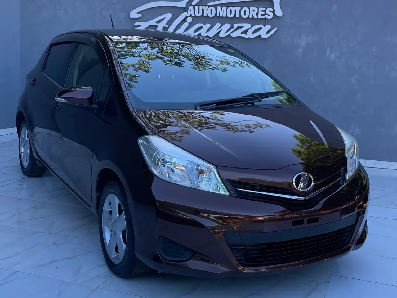 Toyota Vitz 2012