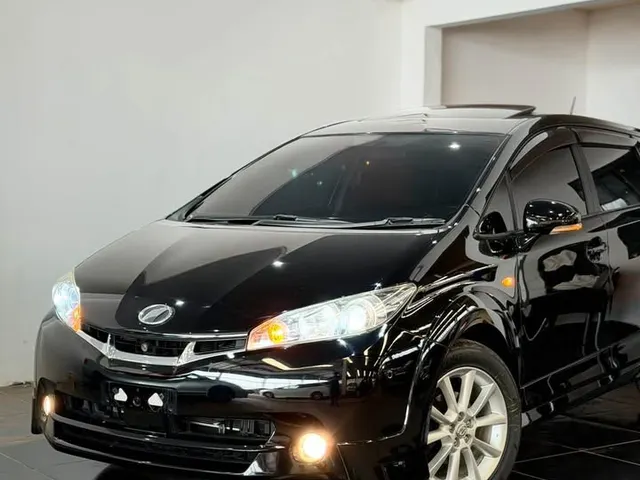 Toyota Wish 2012