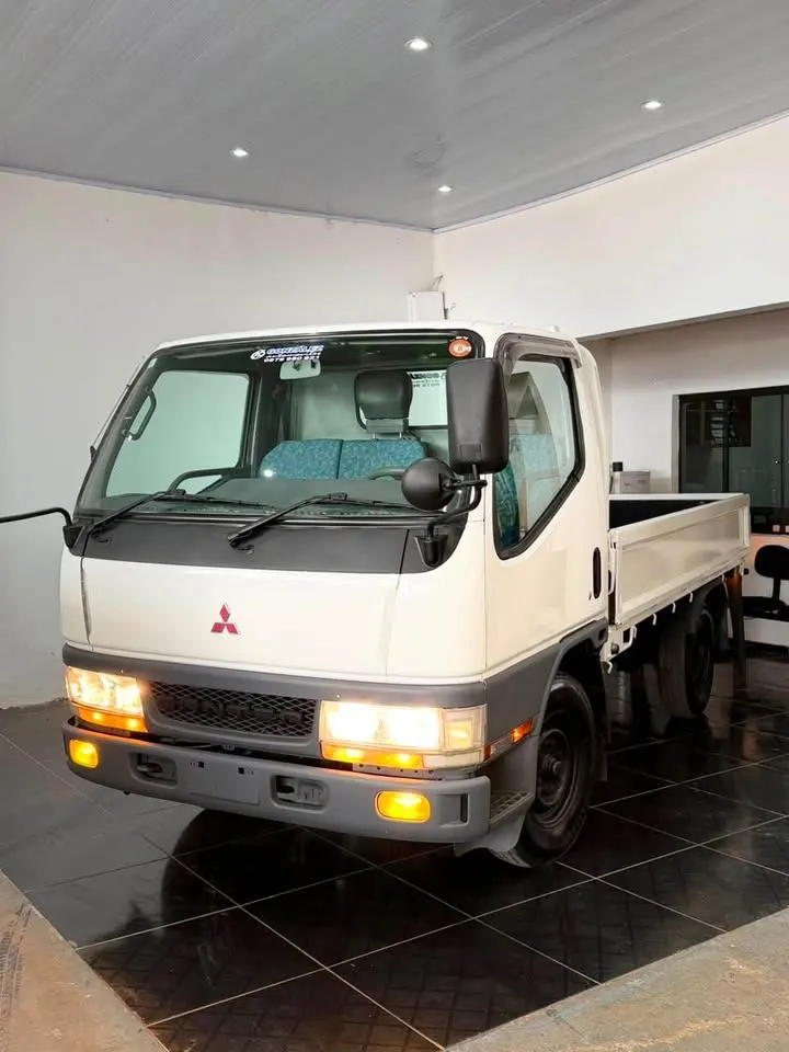 Mitsubishi Canter 1998 Baranda sencilla