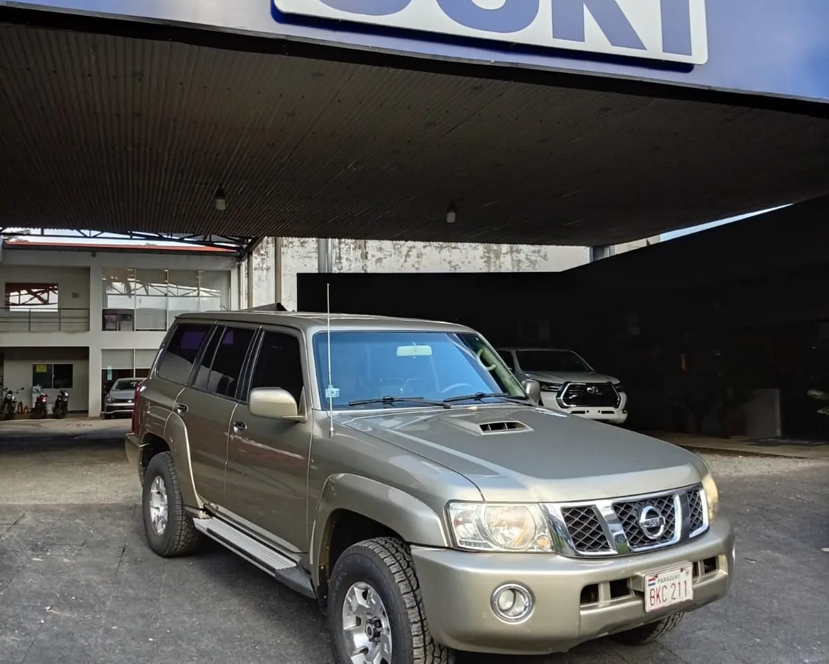 Nissan Patrol 2012