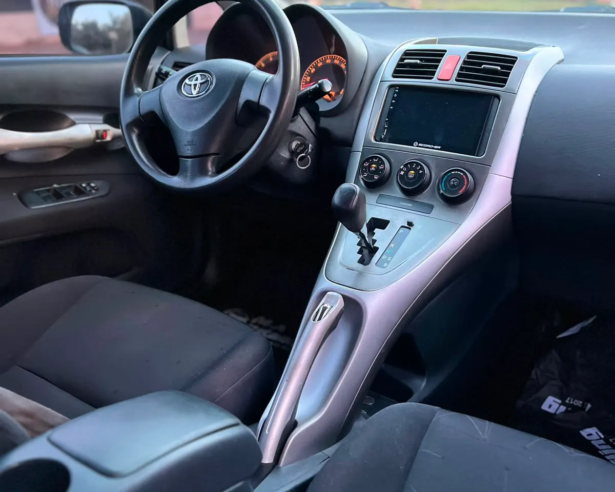 Toyota Auris 2009