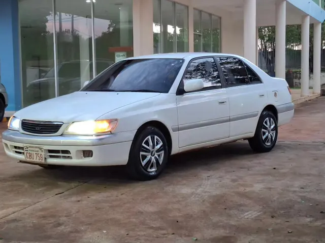 Toyota Corona 2000