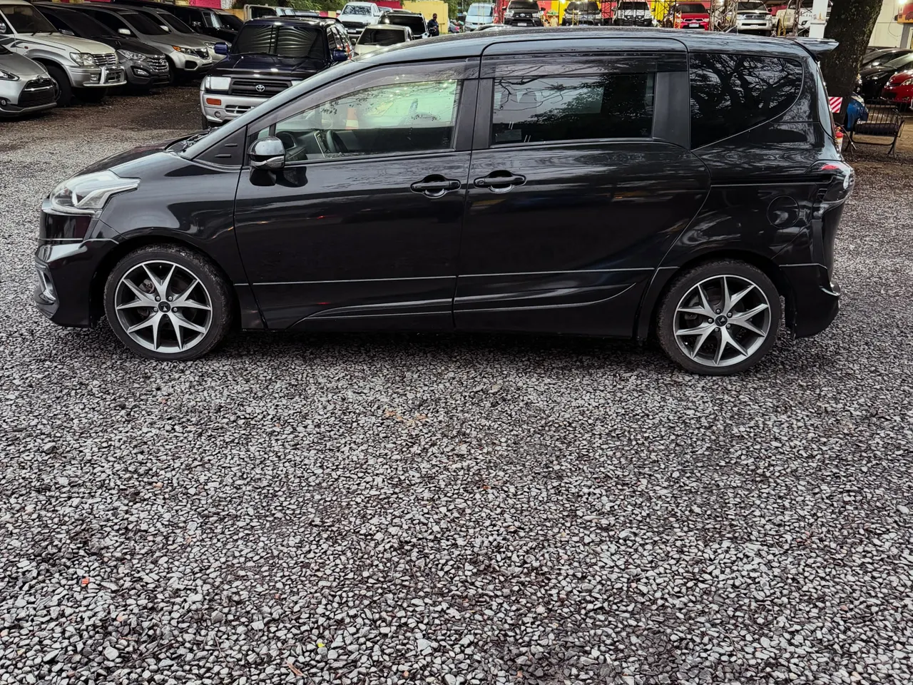 Toyota Sienta 2016 Modelista