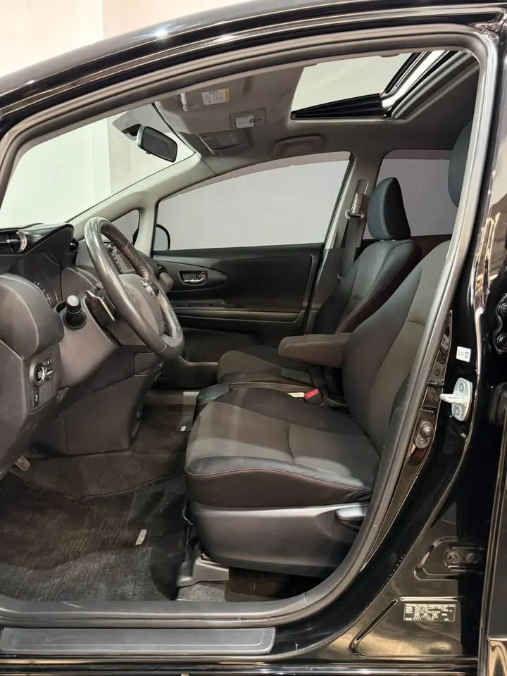 Toyota Wish 2012
