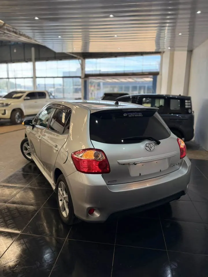 Toyota Auris 2011