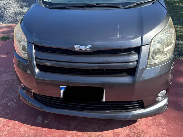 Toyota Noah 2008