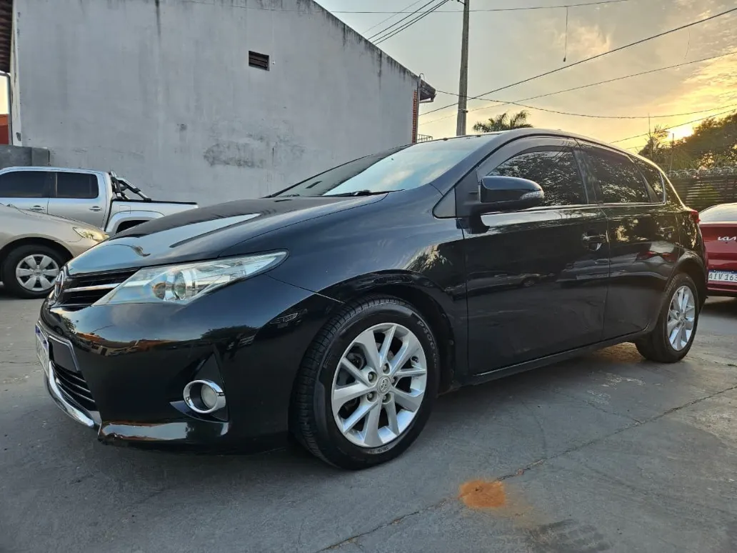 Toyota Auris 2014