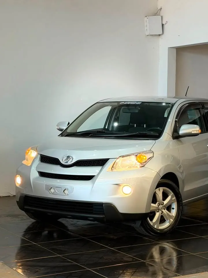 Toyota ist 2005