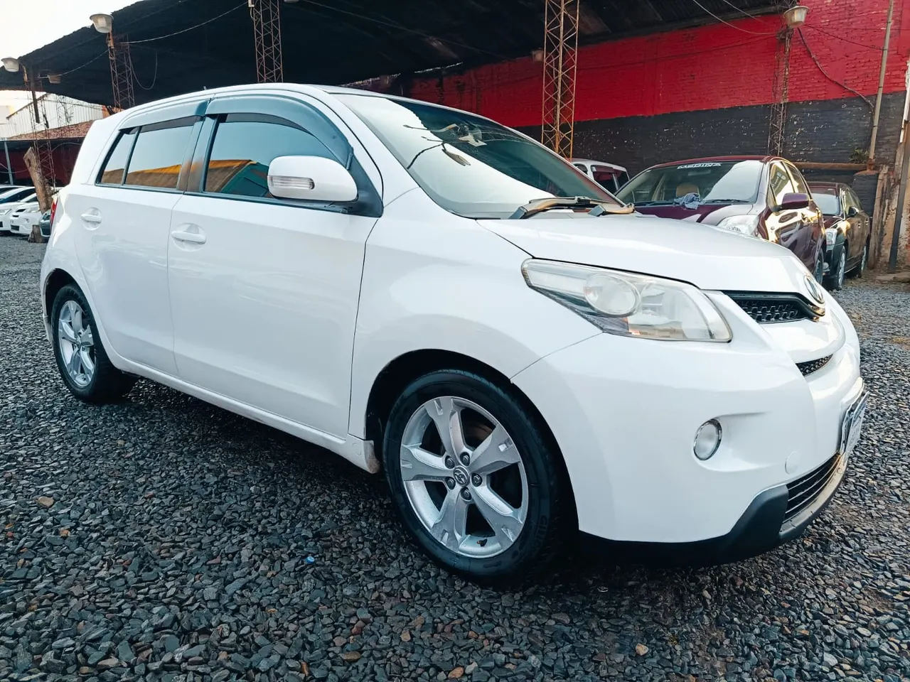 Toyota ist 2007