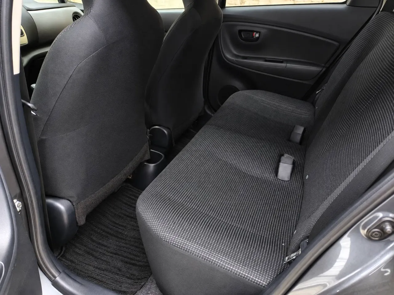 Toyota Vitz 2014