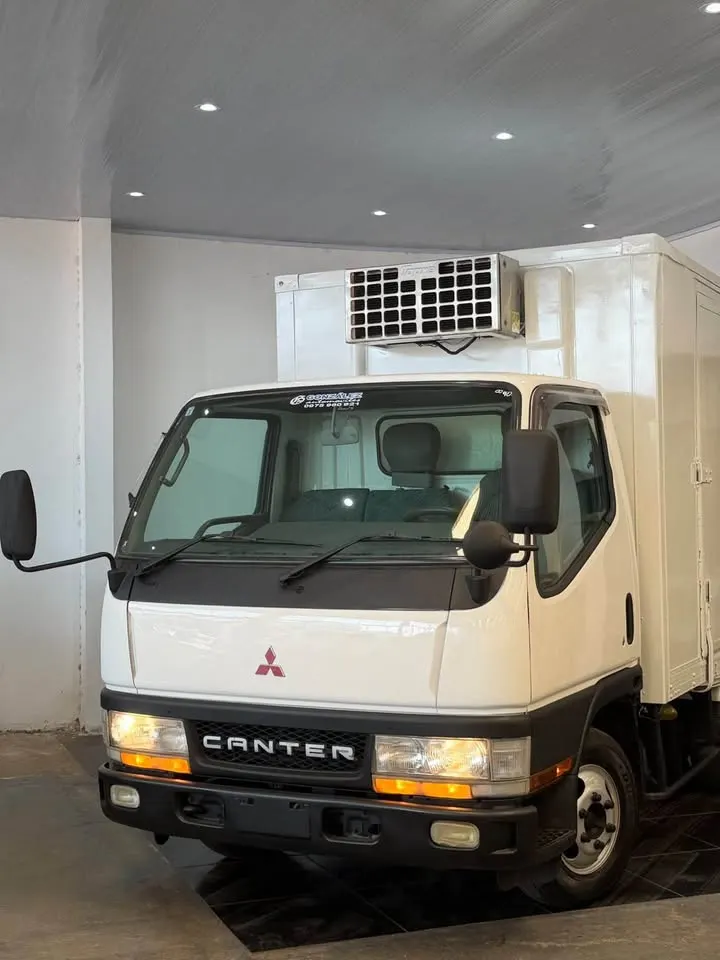 Mitsubishi Canter 2000 Refrigerado 4M40