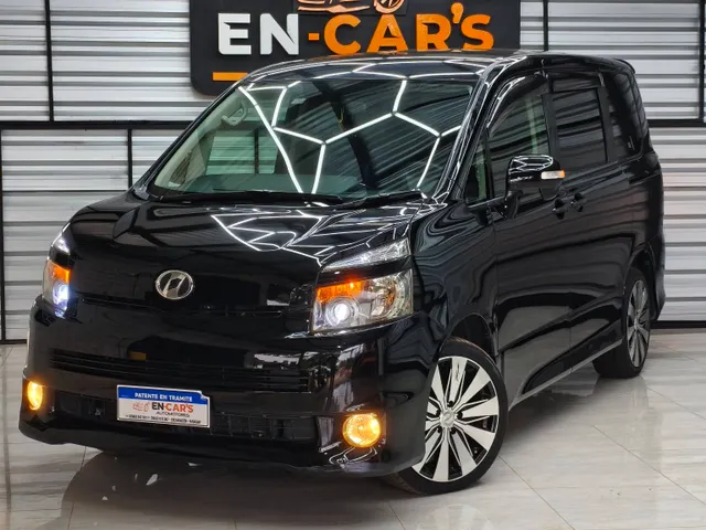 Toyota Voxy 2009