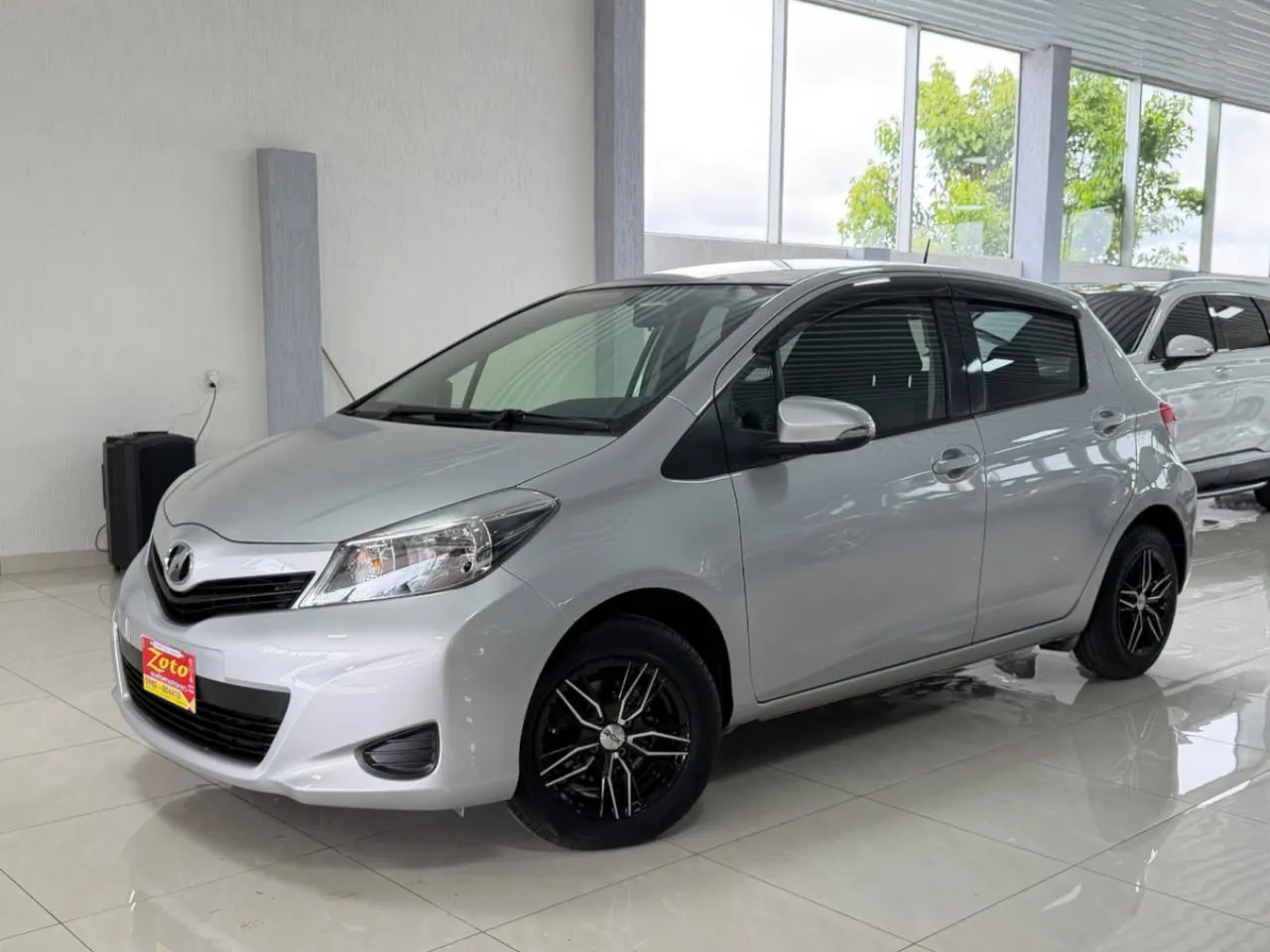 Toyota Vitz 2014