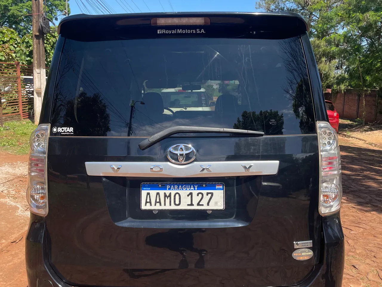 Toyota Voxy 2010