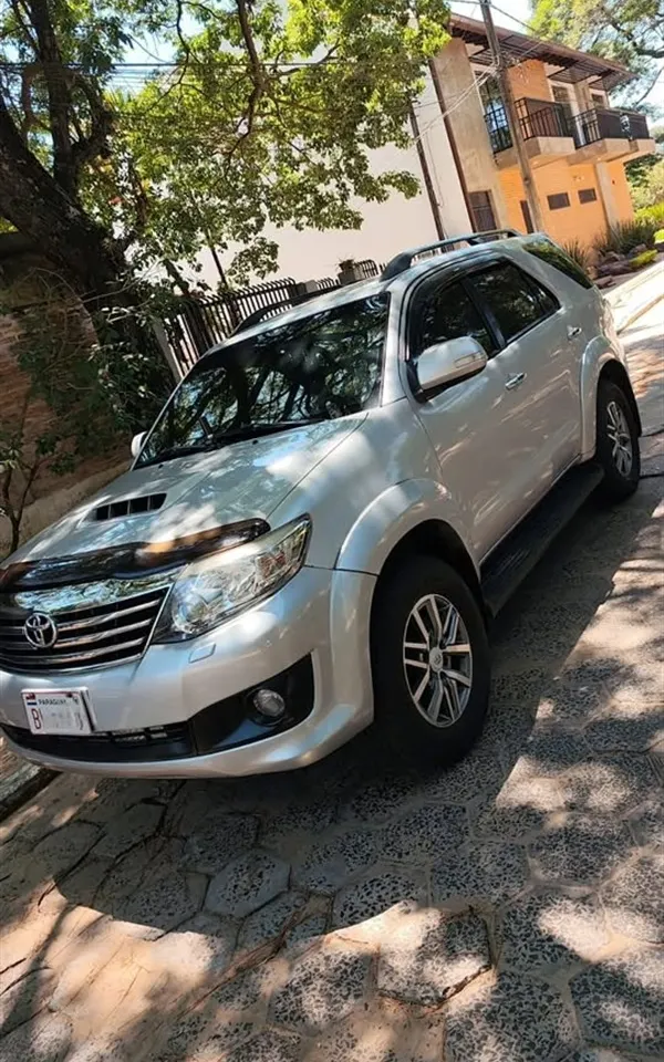 Toyota Fortuner 2014 SRV