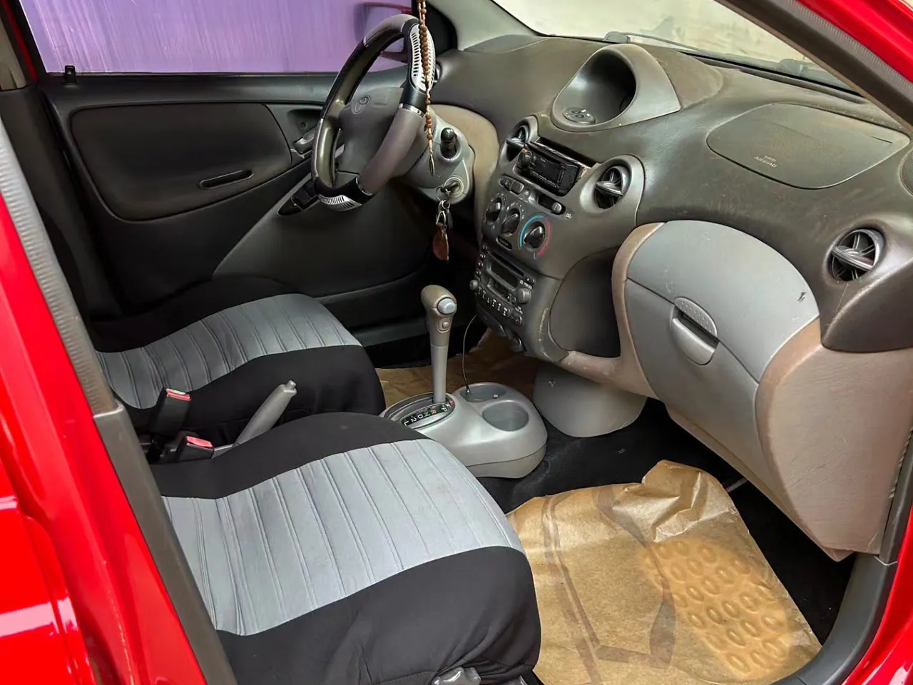 Toyota Vitz 2002