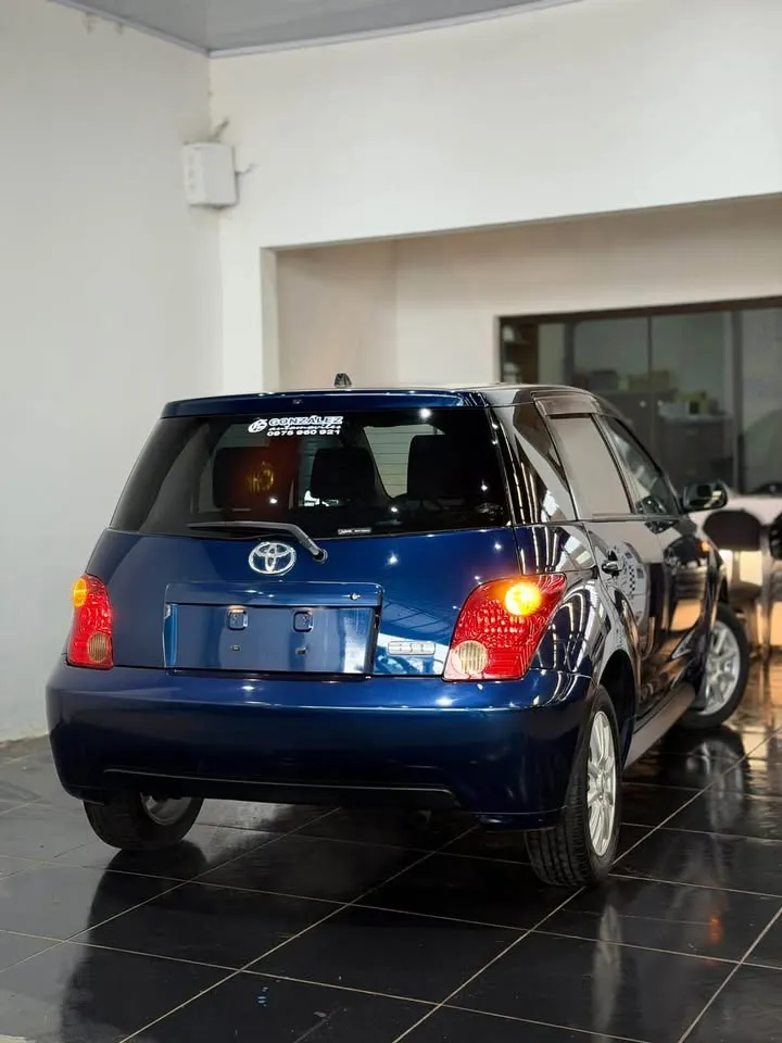 Toyota ist 2005