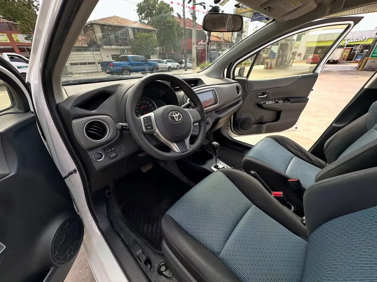 Toyota Vitz 2012 RS