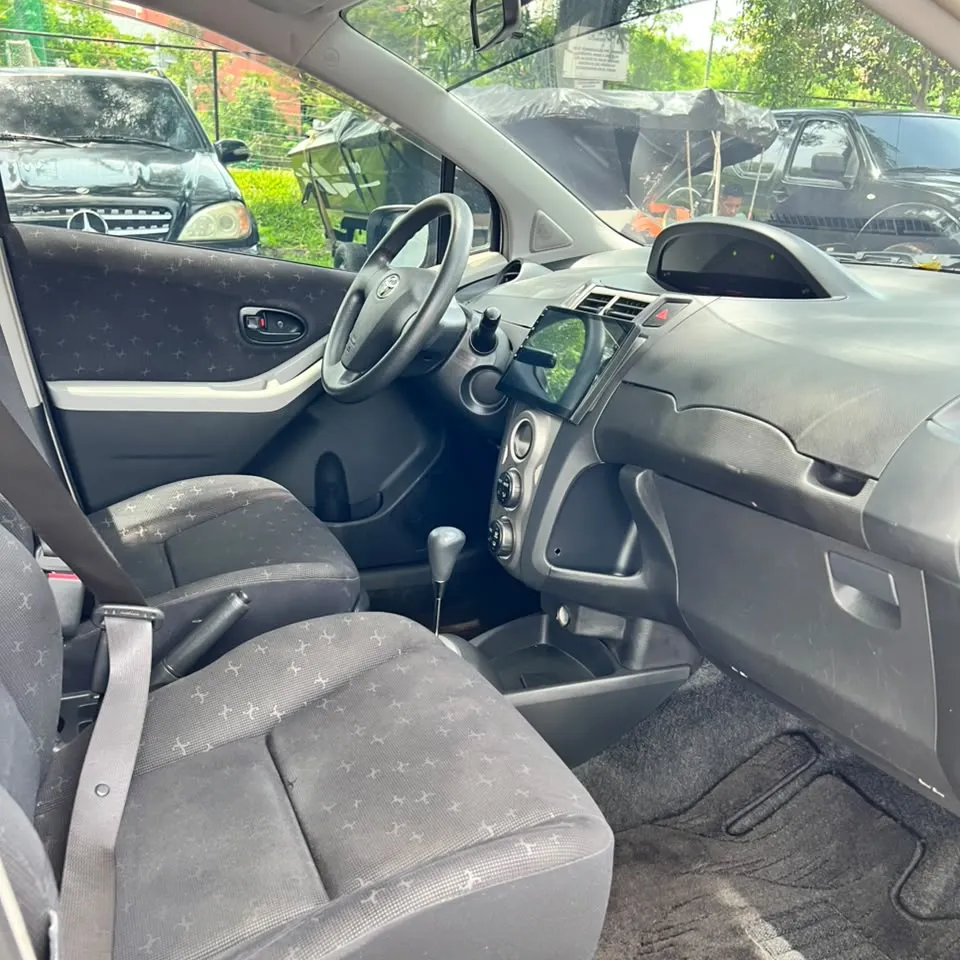 Toyota Vitz 2009
