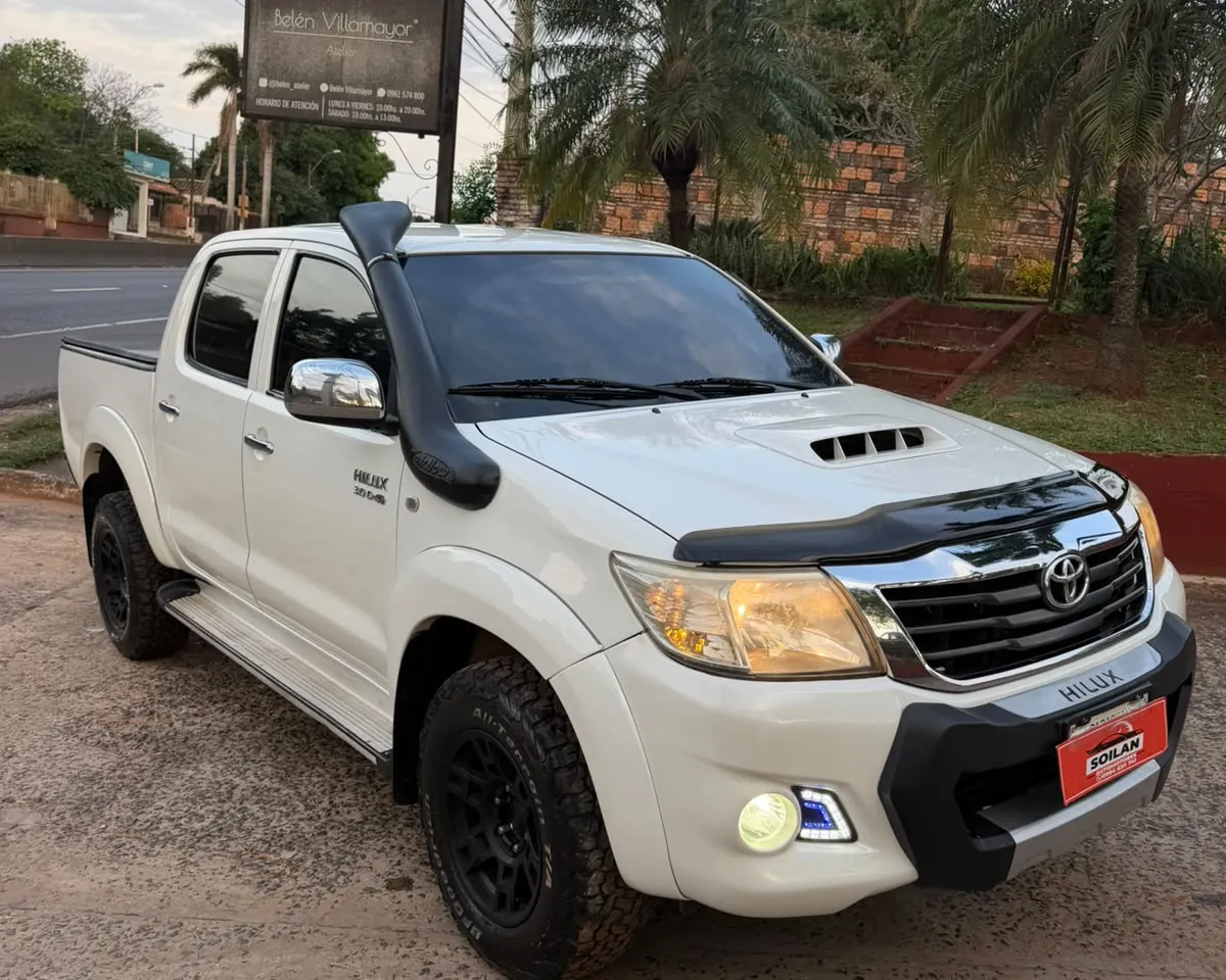 Toyota Hilux 2011