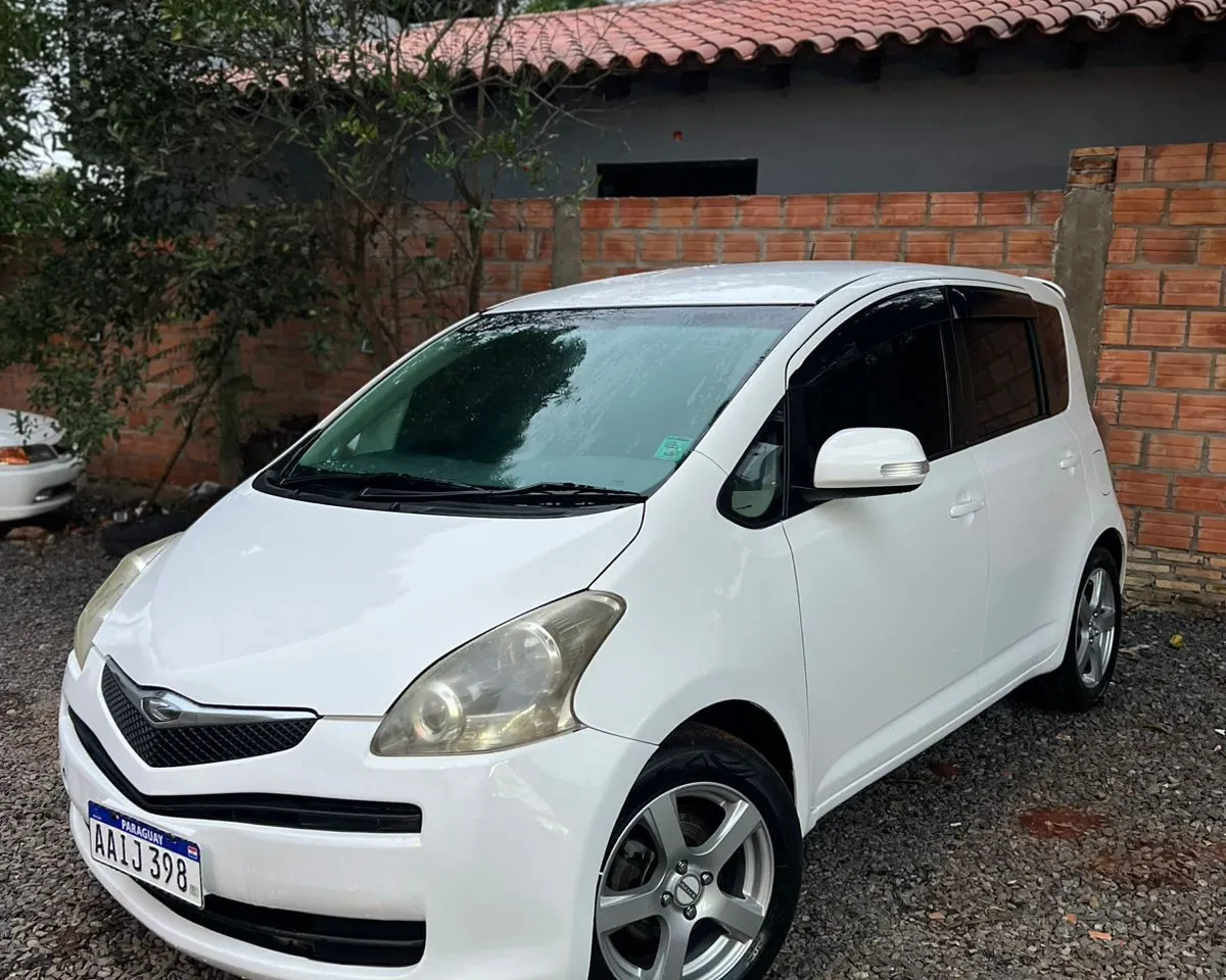 Toyota Ractis 2009