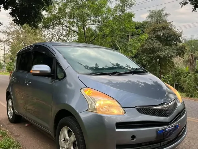 Toyota Ractis 2006