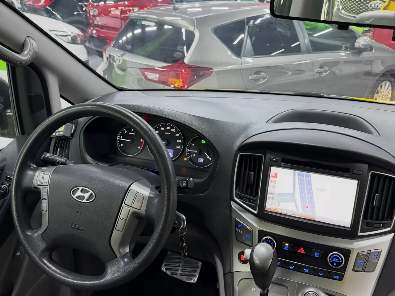 Hyundai H1 2017 12 pasajeros