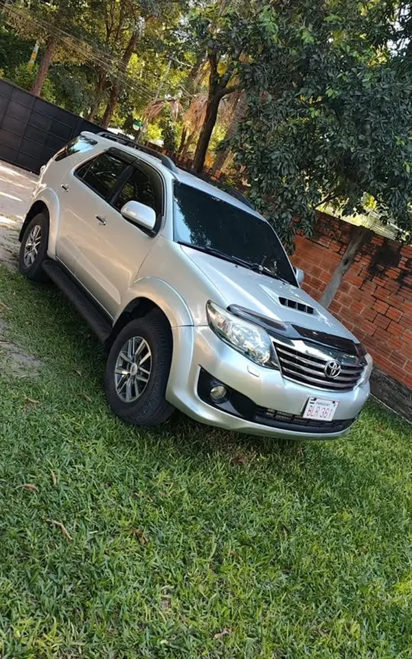 Toyota Fortuner 2014 SRV
