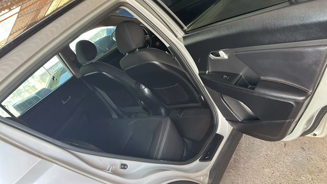 Kia Sportage 2012 1