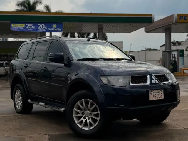 Mitsubishi Montero Sport 2012