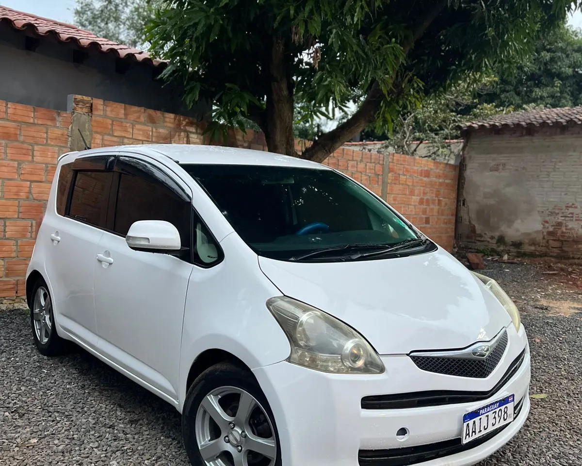 Toyota Ractis 2009
