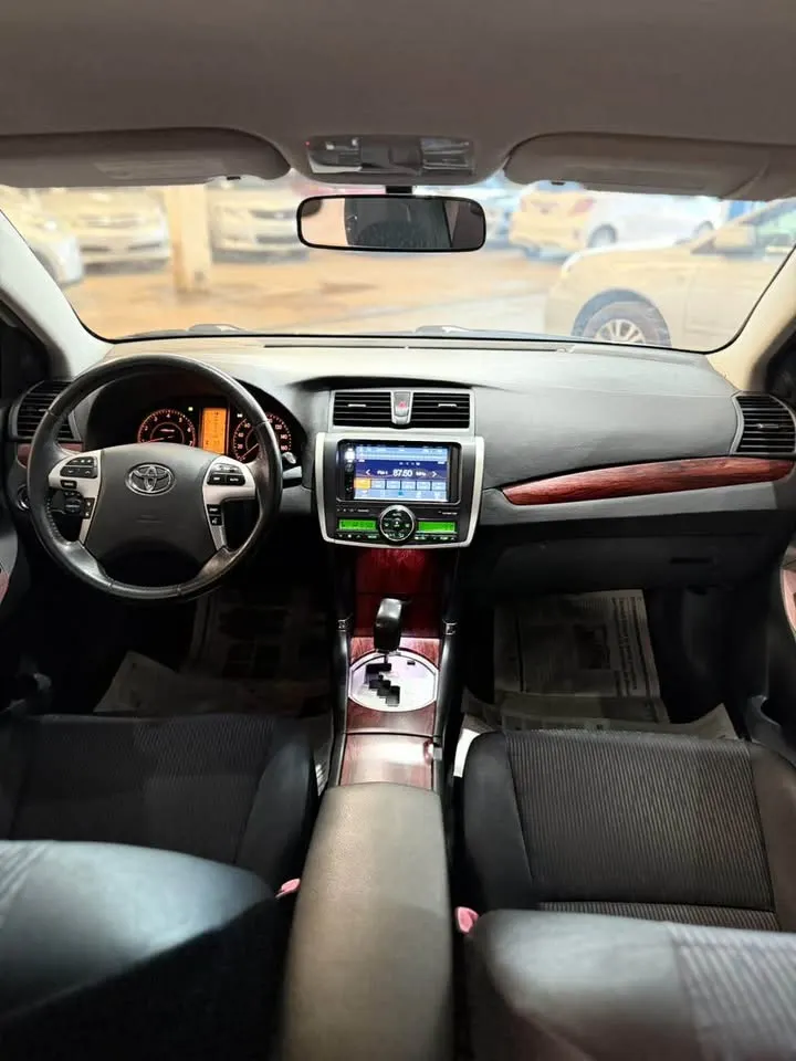 Toyota Allion 2012