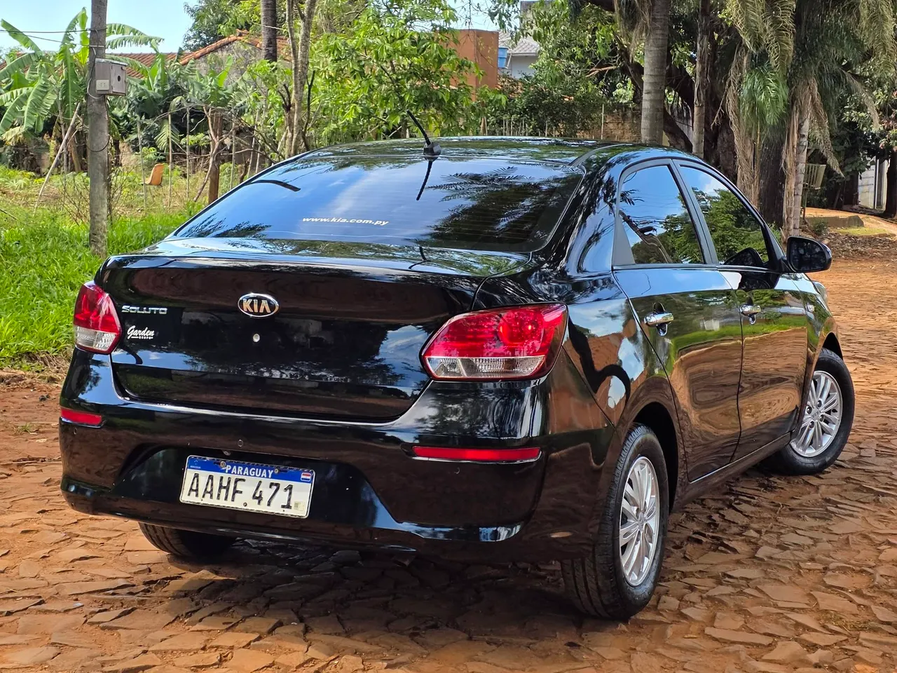 Kia Soluto 2022
