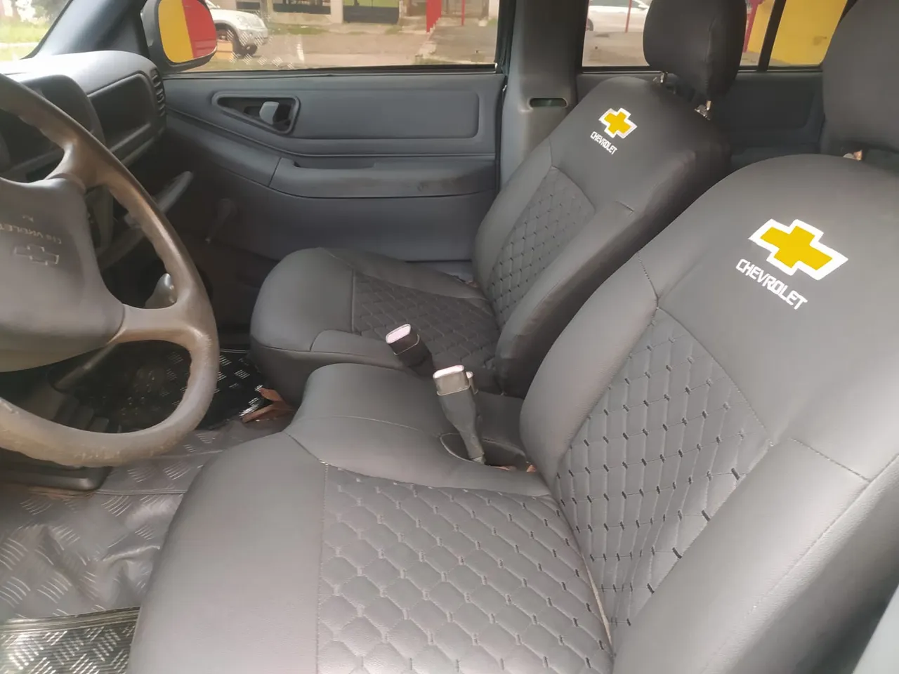 Chevrolet S10 2004 1