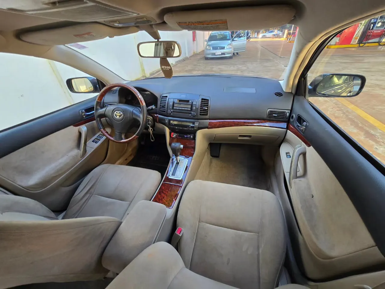 Toyota Premio 2004