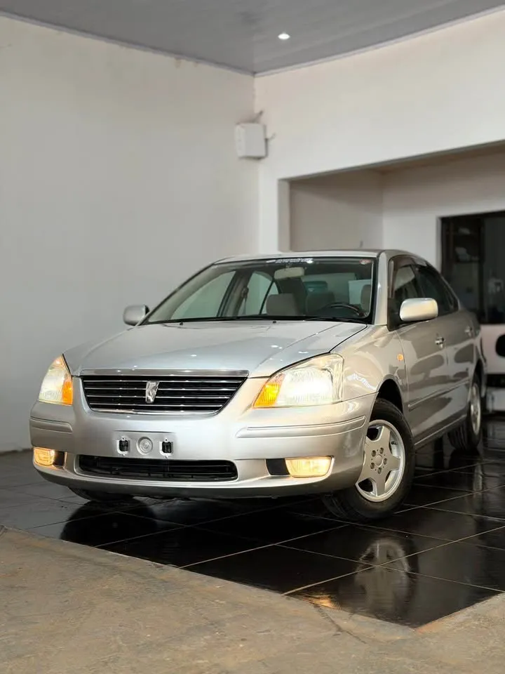 Toyota Premio 2003