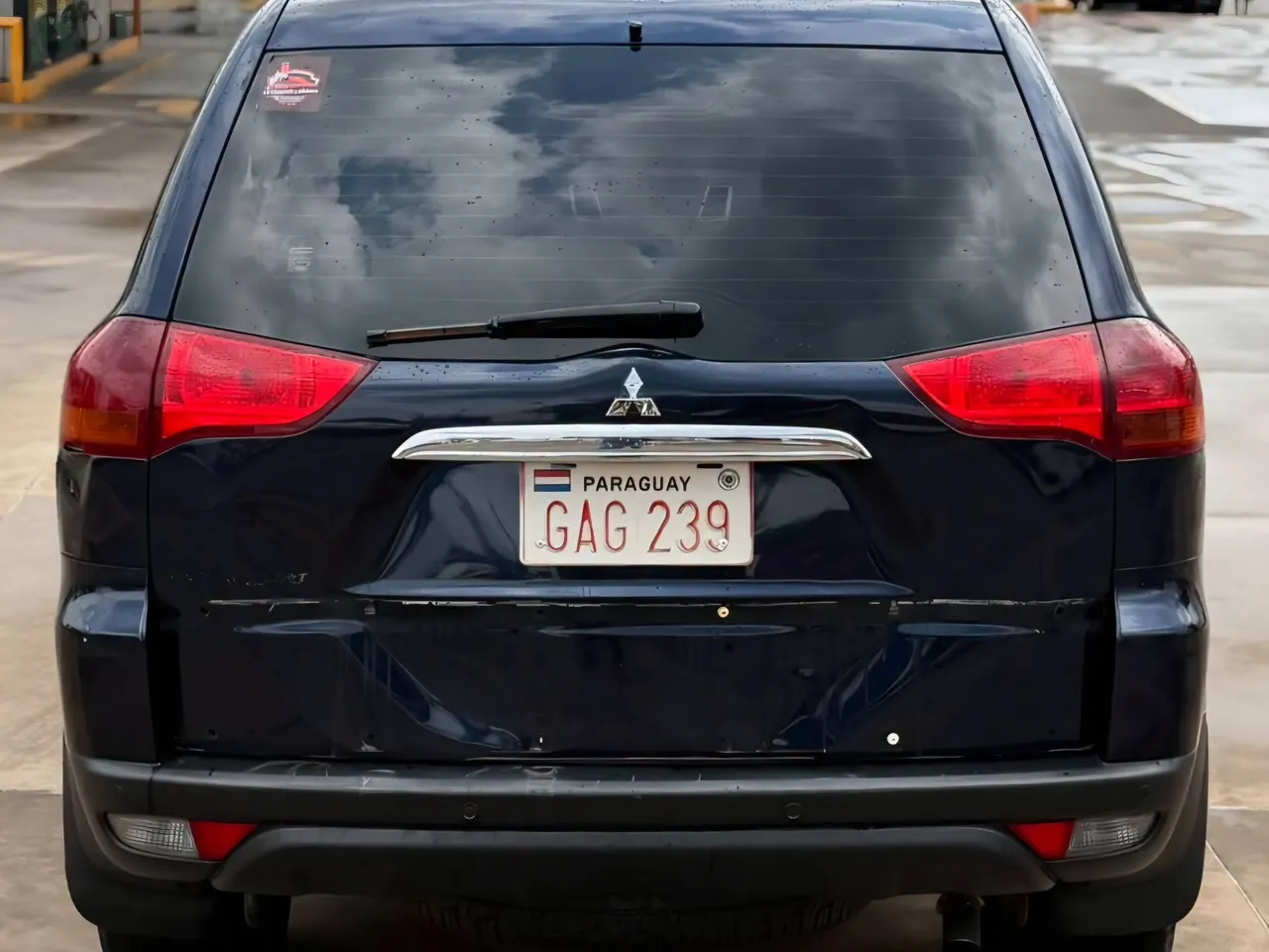 Mitsubishi Montero Sport 2012