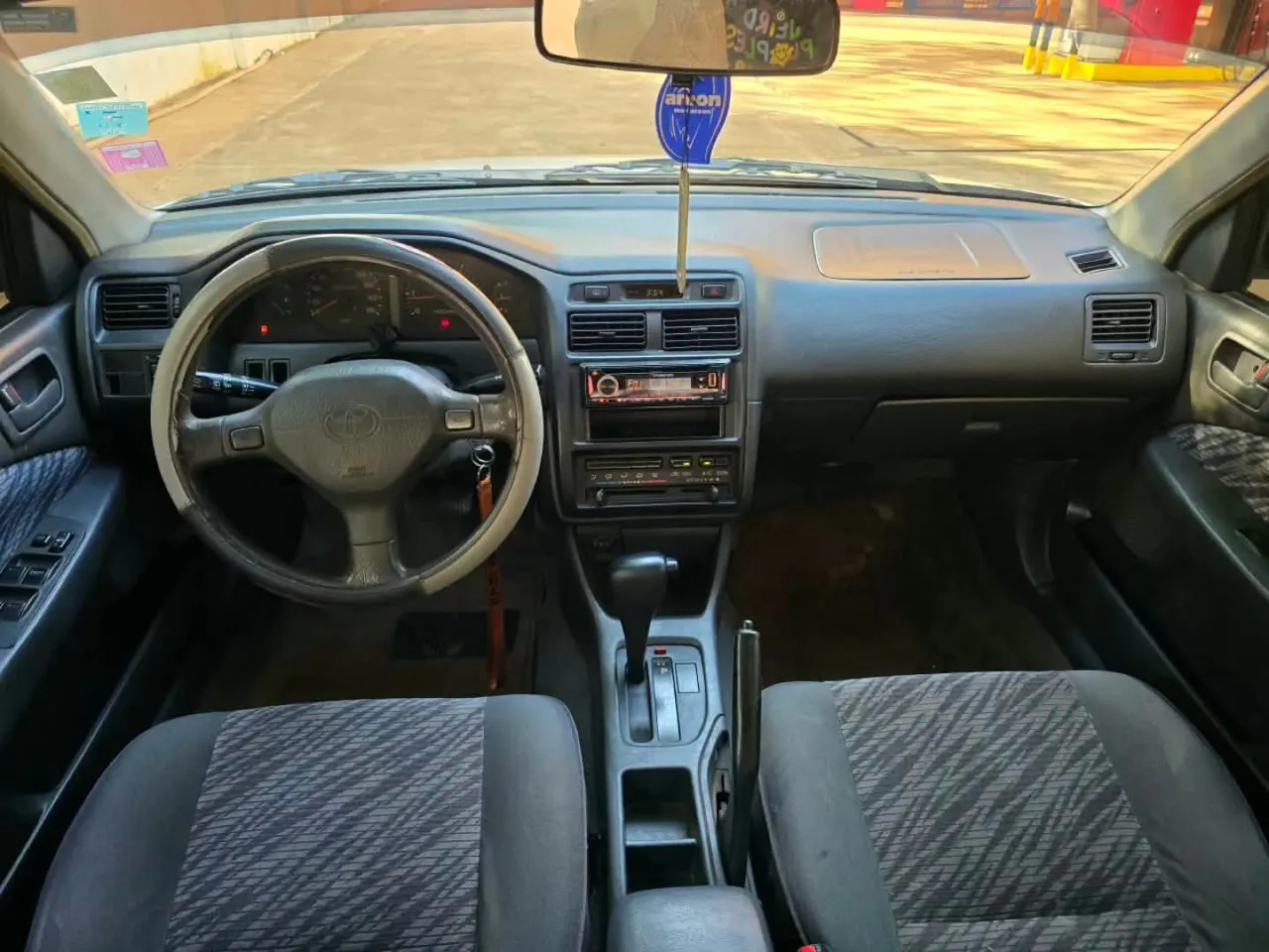 Toyota Premio 1998