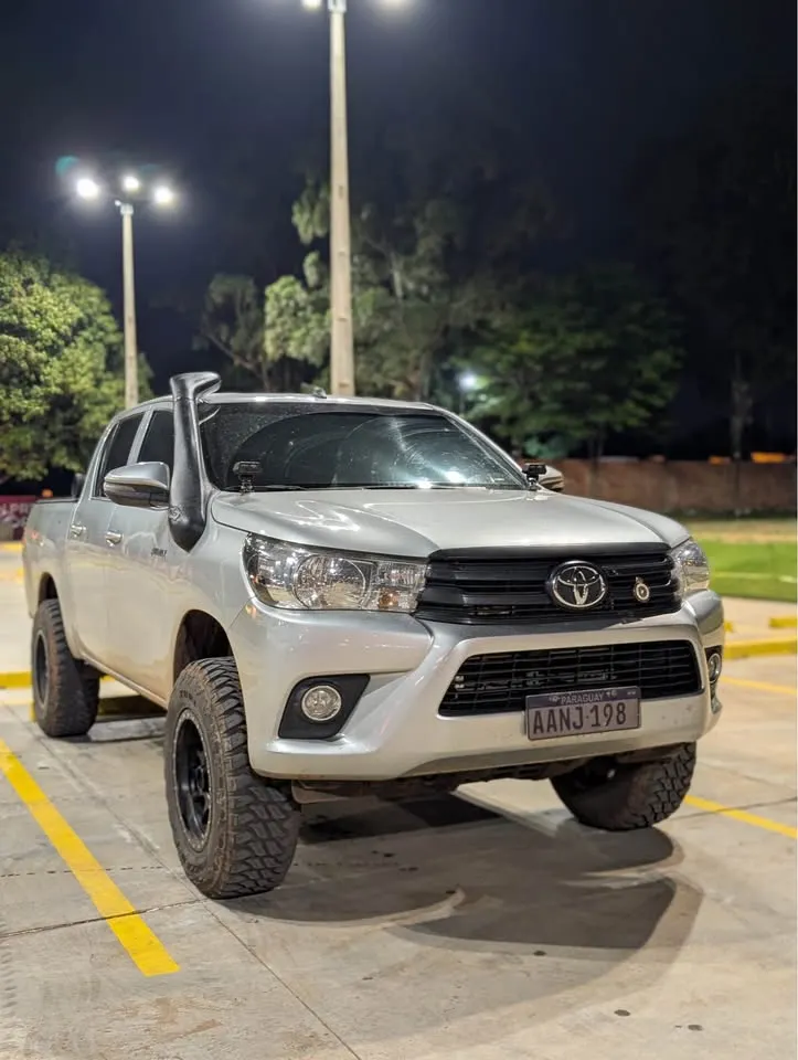Toyota Hilux 2023