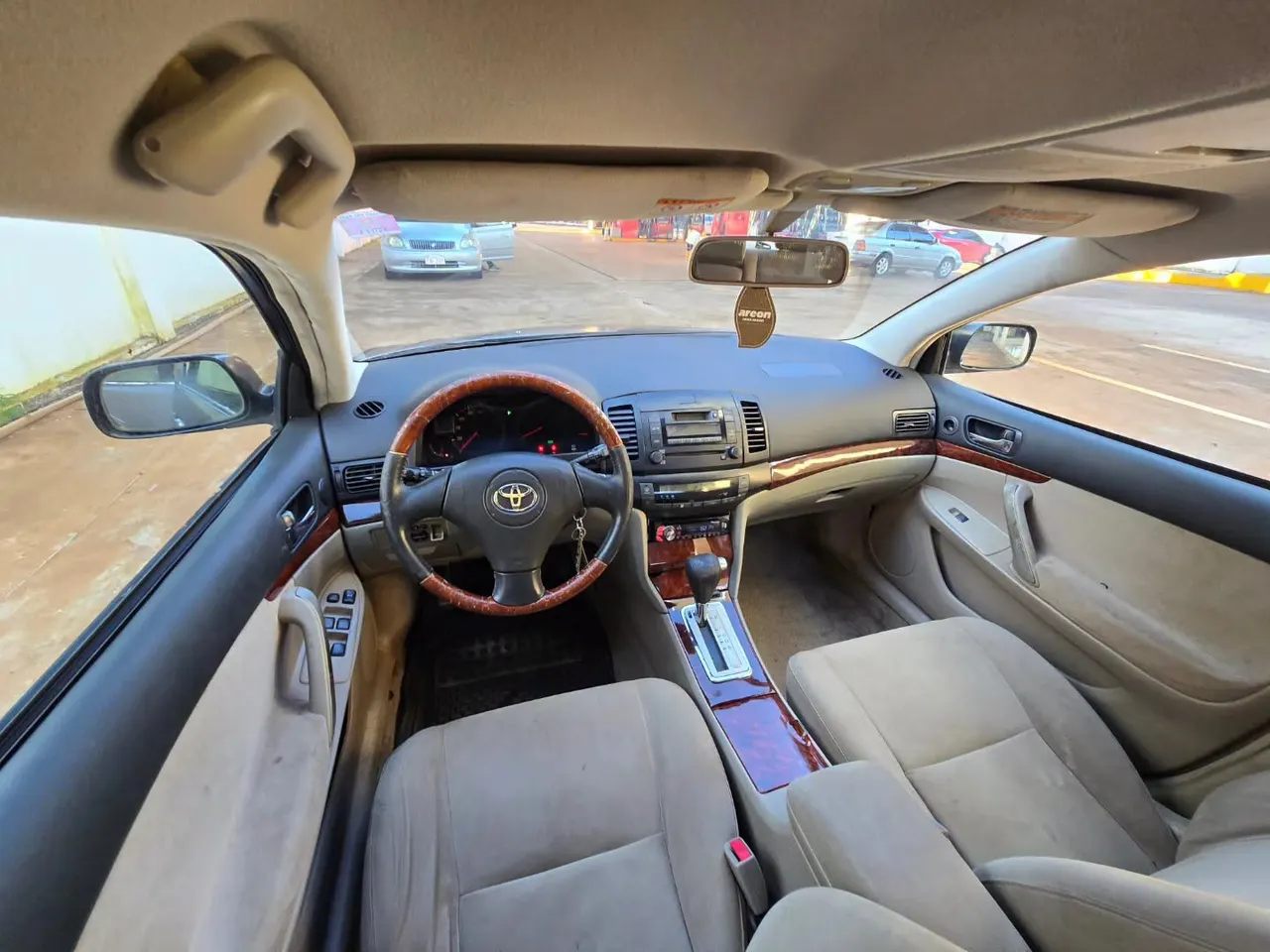Toyota Premio 2004