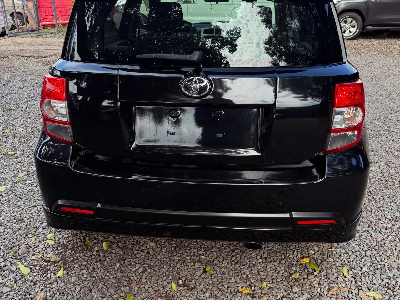Toyota ist 2015 TRD