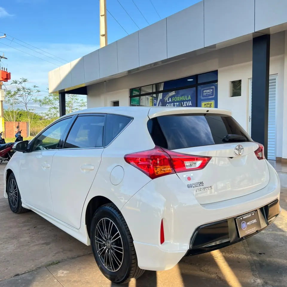 Toyota Auris 2014