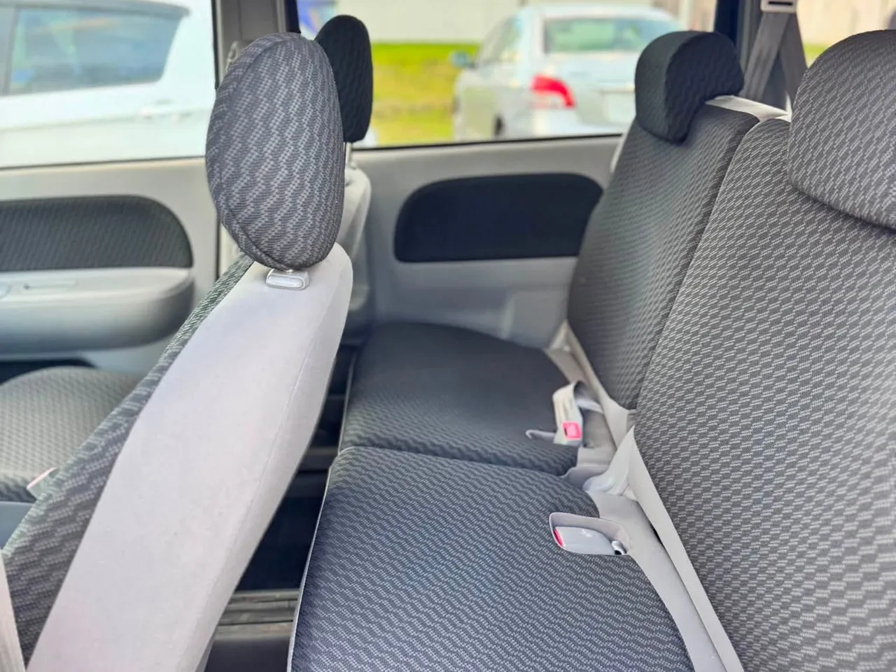 Toyota Sienta 2007