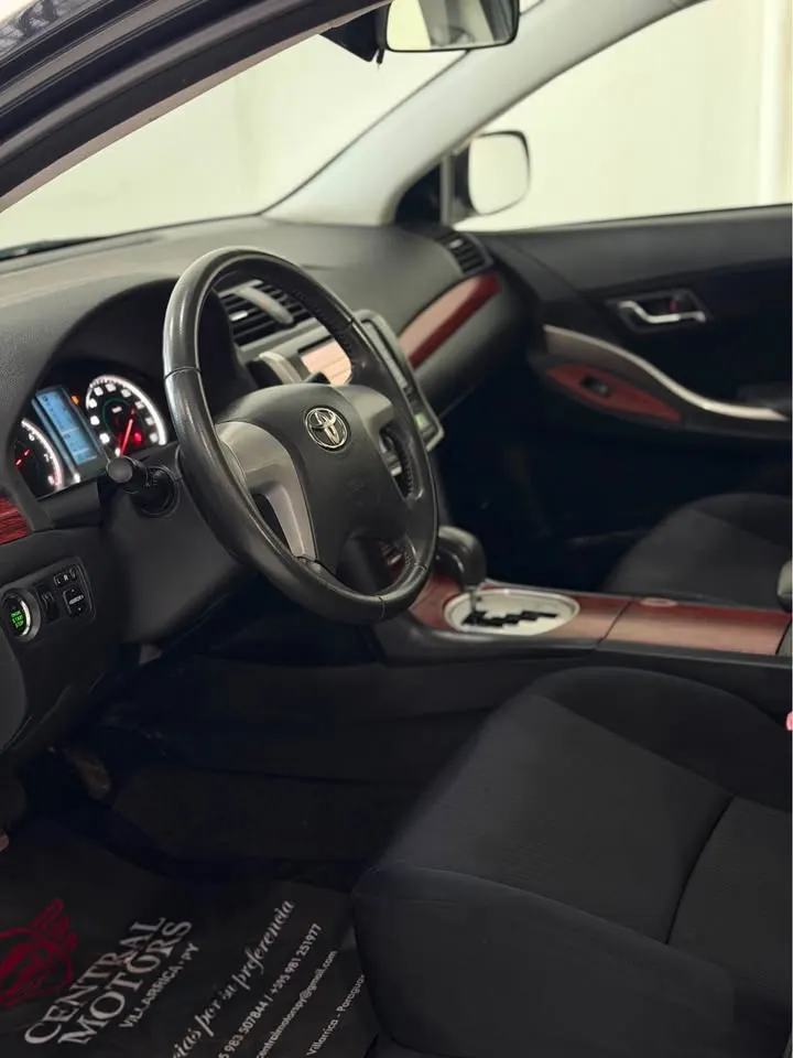 Toyota Premio 2010