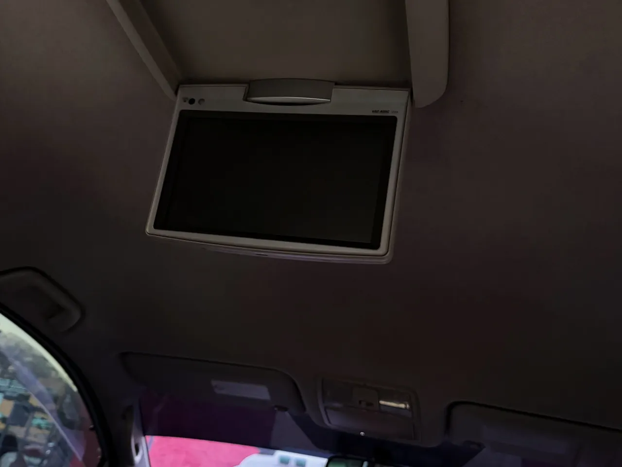 Toyota Voxy 2012 Valve Matic