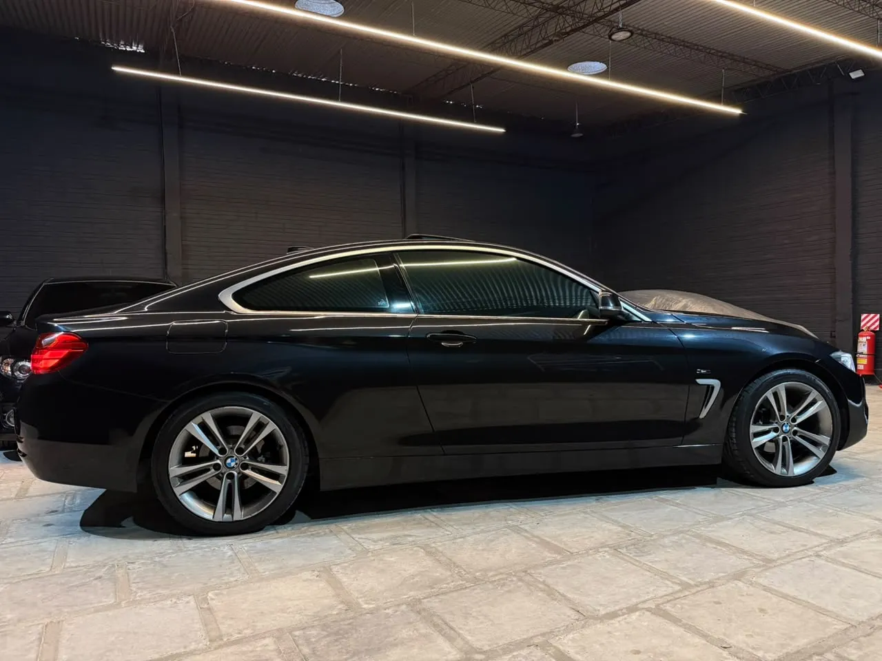 BMW Serie 4 2015 420i Coupé Sport