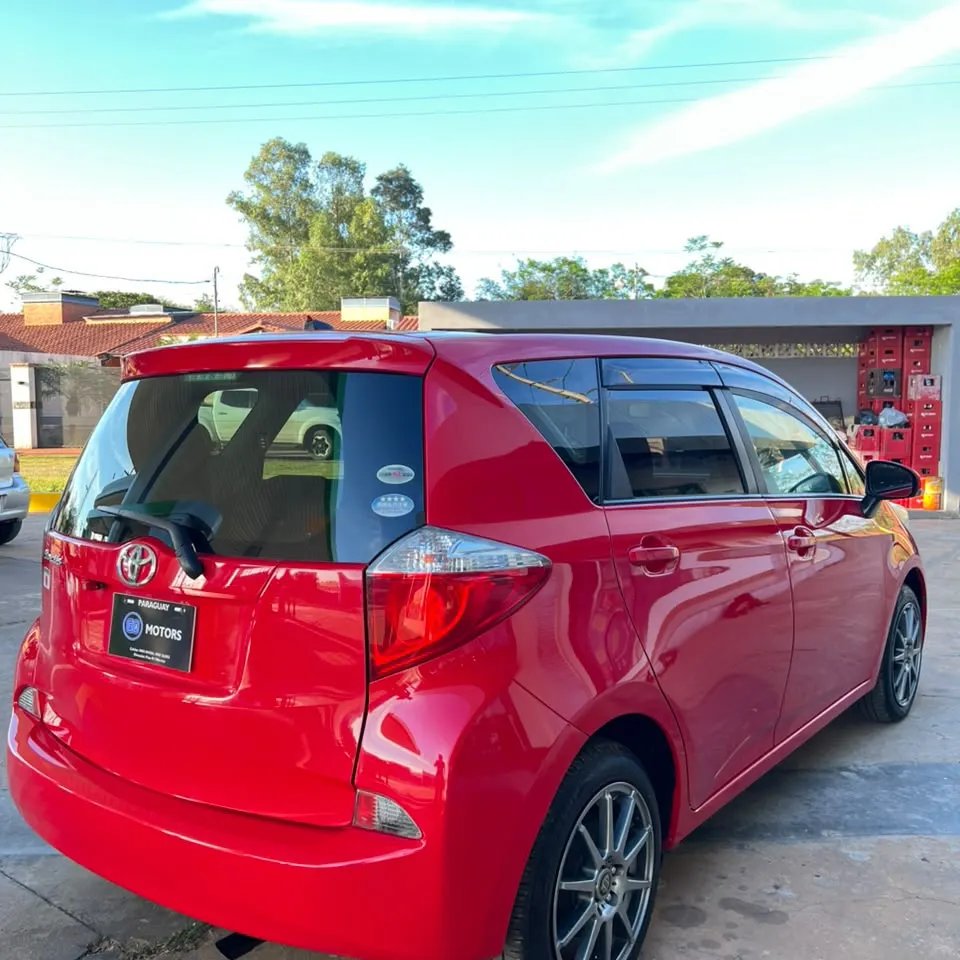 Toyota Ractis 2011
