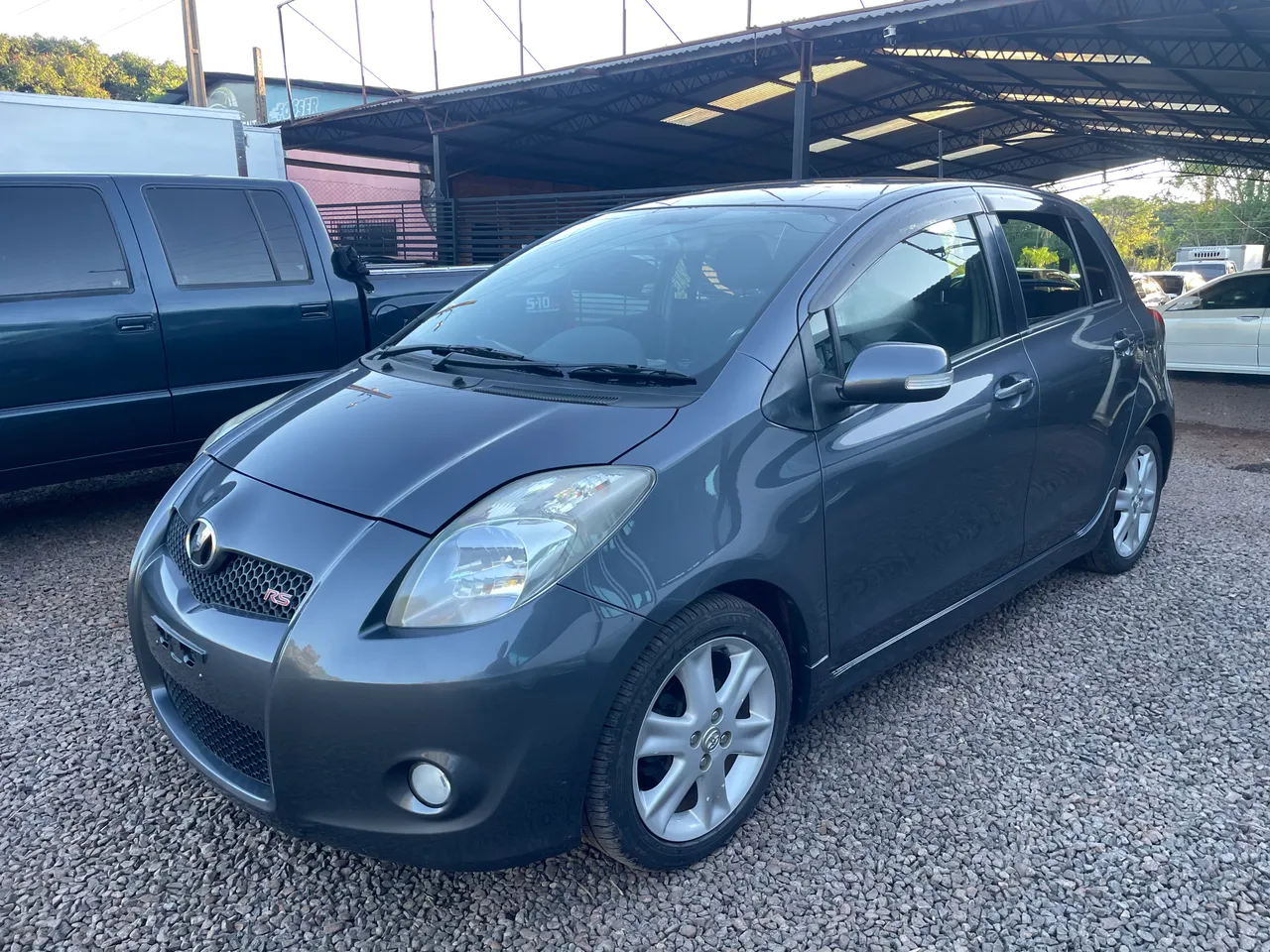 Toyota Vitz 2008 3