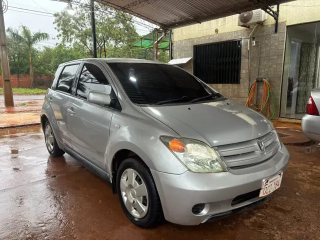 Toyota ist 2005
